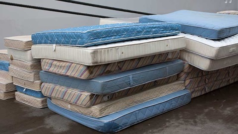 recyclage de vieux matelas